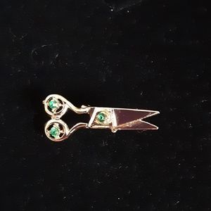Vintage  scissor brooch